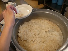 施設紹介 厨房 電気炊飯器